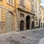 Palazzo San Giacomo *